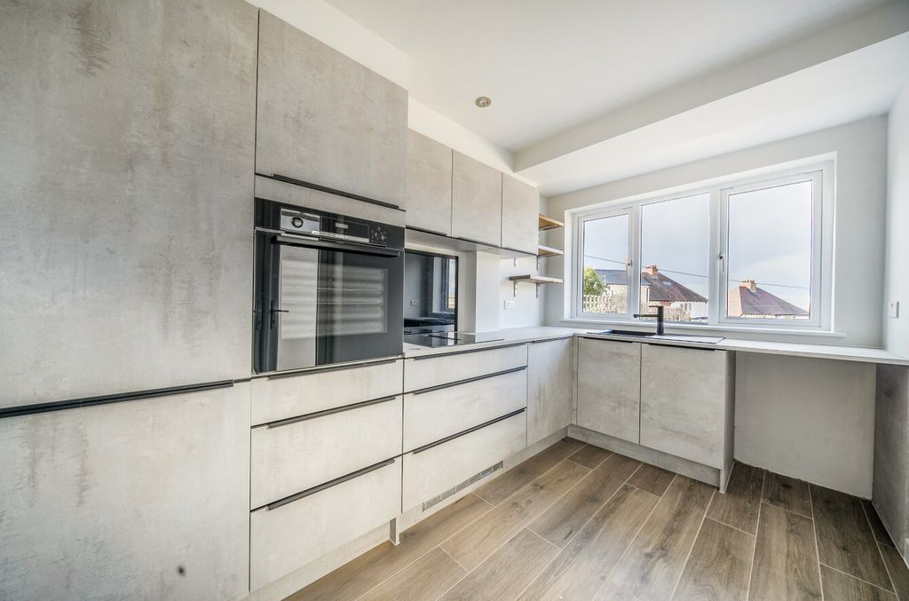 Property photo 3 of 13 1350071868Bf10522Ffd5