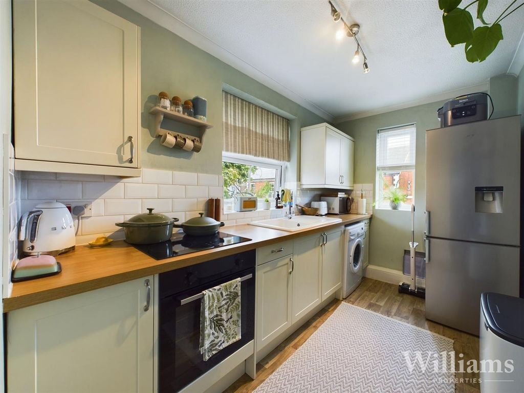 Property photo 2 of 17 Cam02861G0-Pr0198-Still001.Jpg