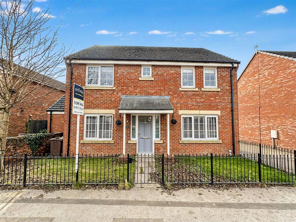 Property photo 1 of 28