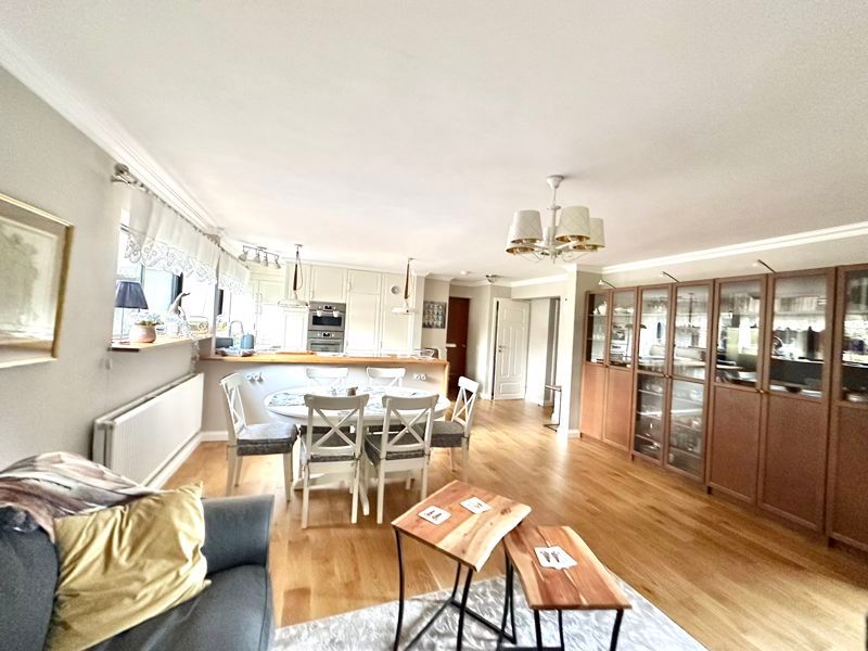 Additional image 4 of 2 bed flat for saleChurch Street, Epsom KT17
