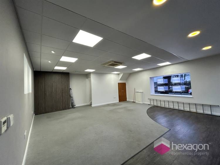 Property photo 2 of 6