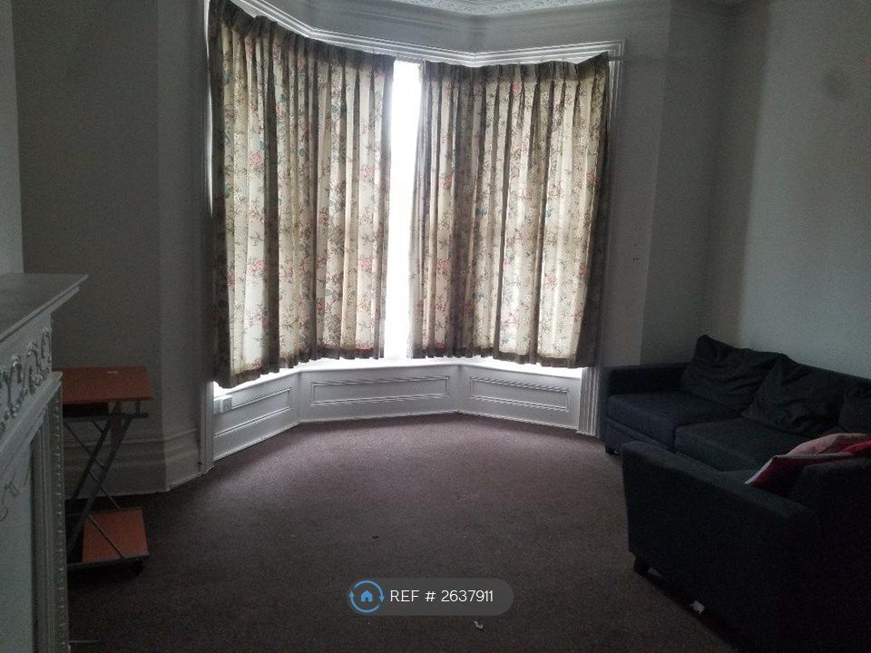 Property photo 1 of 12 Room 2: Unfurnished Available