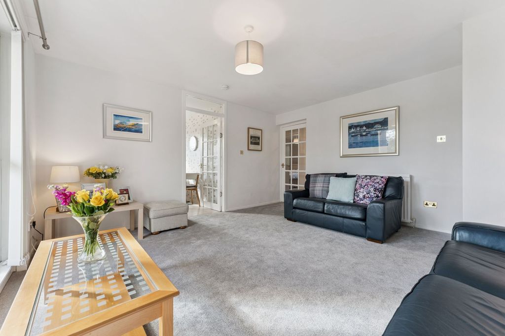 Property photo 2 of 22