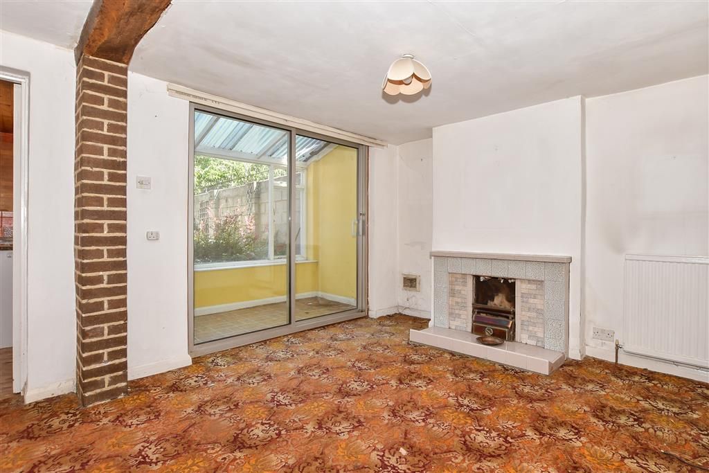 Property photo 3 of 10 Dining Area