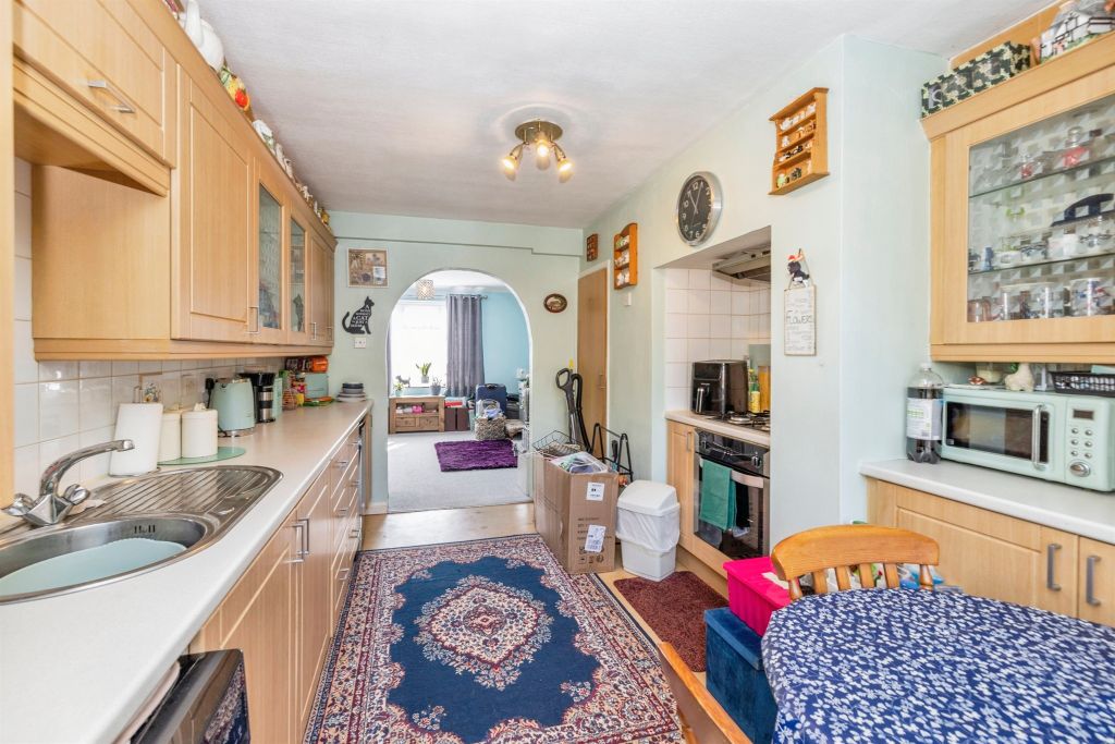 Property photo 2 of 17