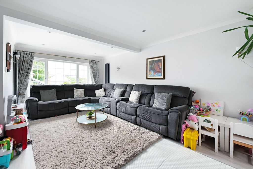 Property photo 2 of 12 11 Mickle Hill (4) - Copy