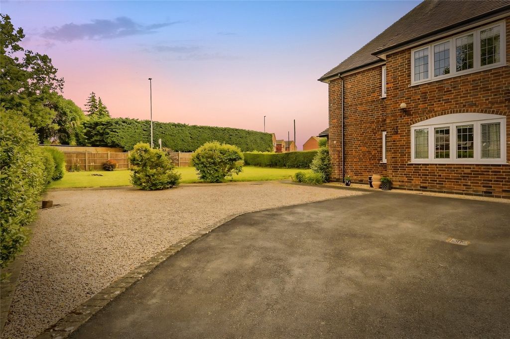 Property photo 2 of 25 Picture No. 50