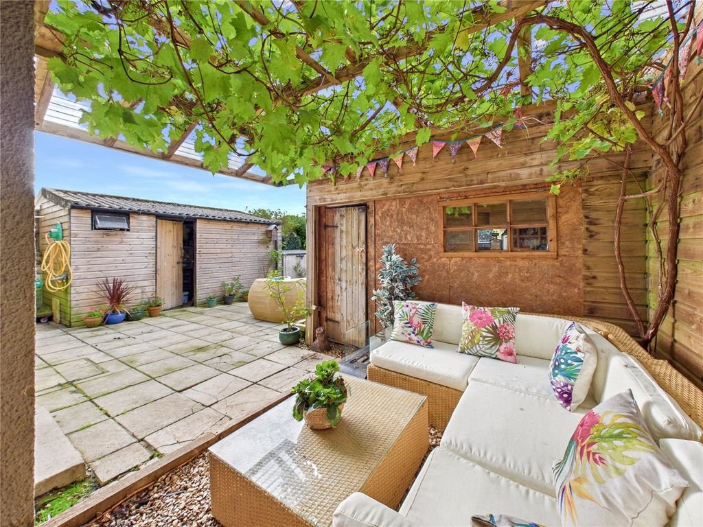 Property photo 2 of 23 Picture No. 57