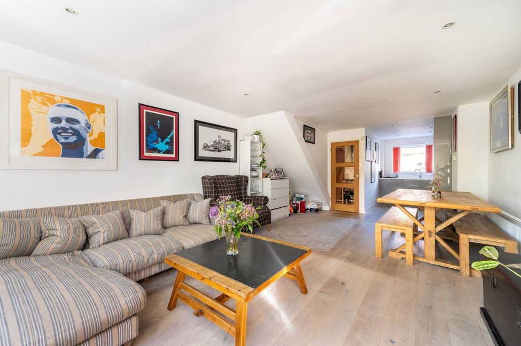 Property photo 2 of 8 Living Room