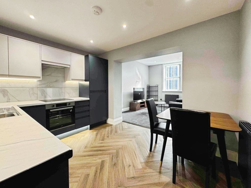 Property photo 2 of 10 Pbox-Img.Jpeg