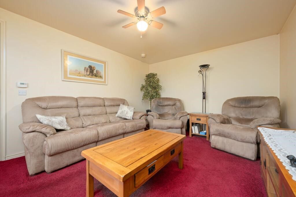 Property photo 3 of 21