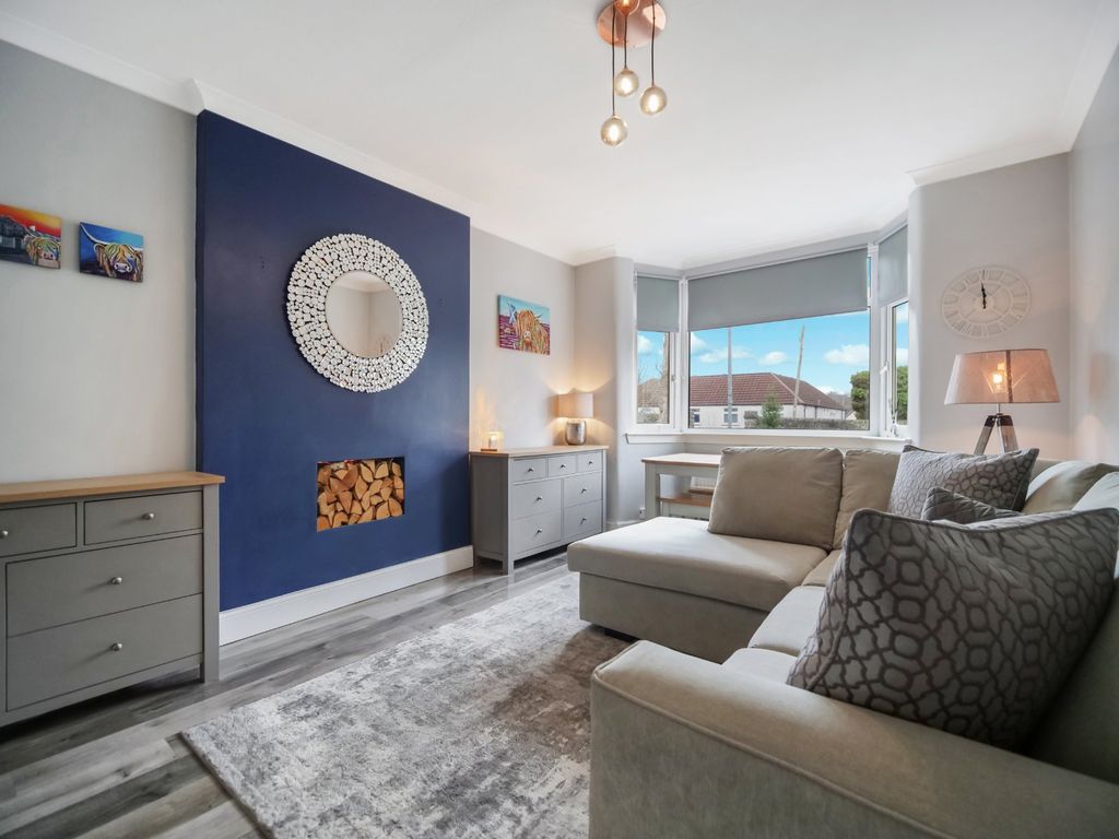 Property photo 2 of 17 Living Room