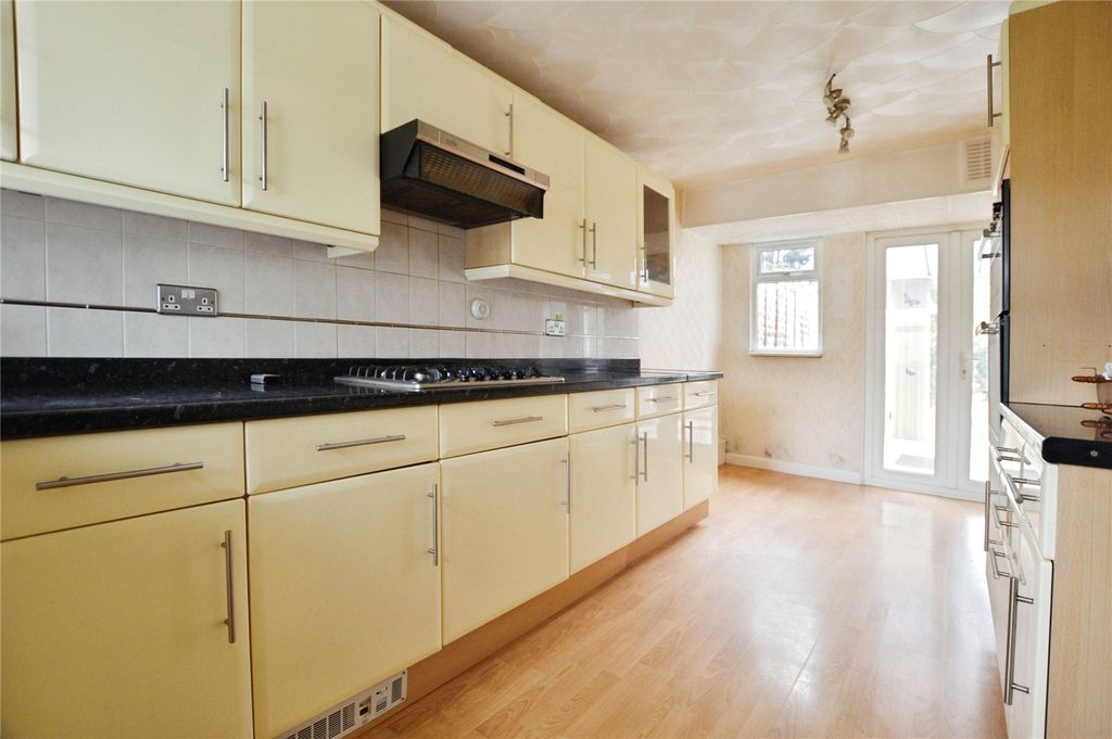 Property photo 2 of 13 Kitchen
