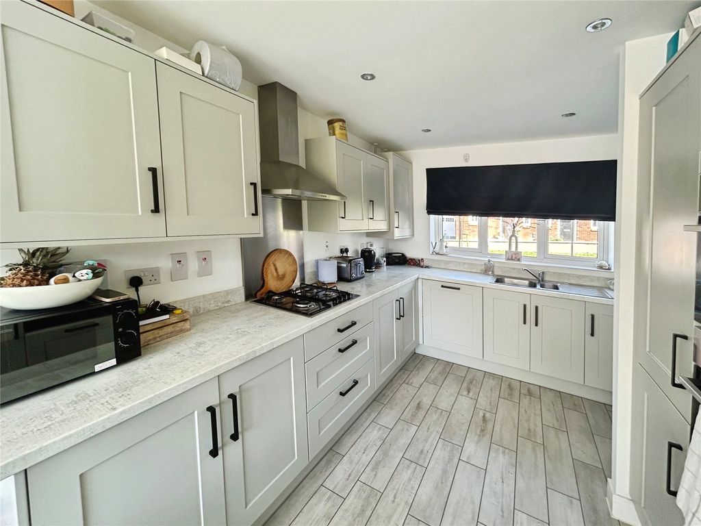 Property photo 2 of 17 Kitchen/Dining Room