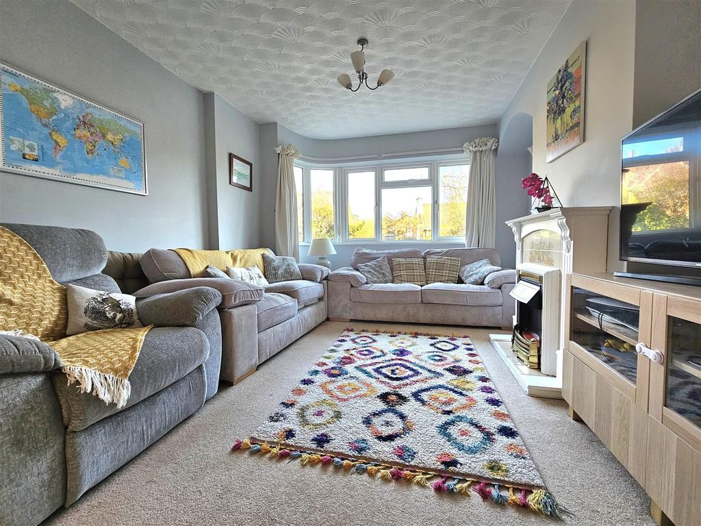 Property photo 2 of 15