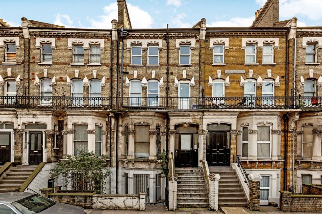 Property photo 1 of 6