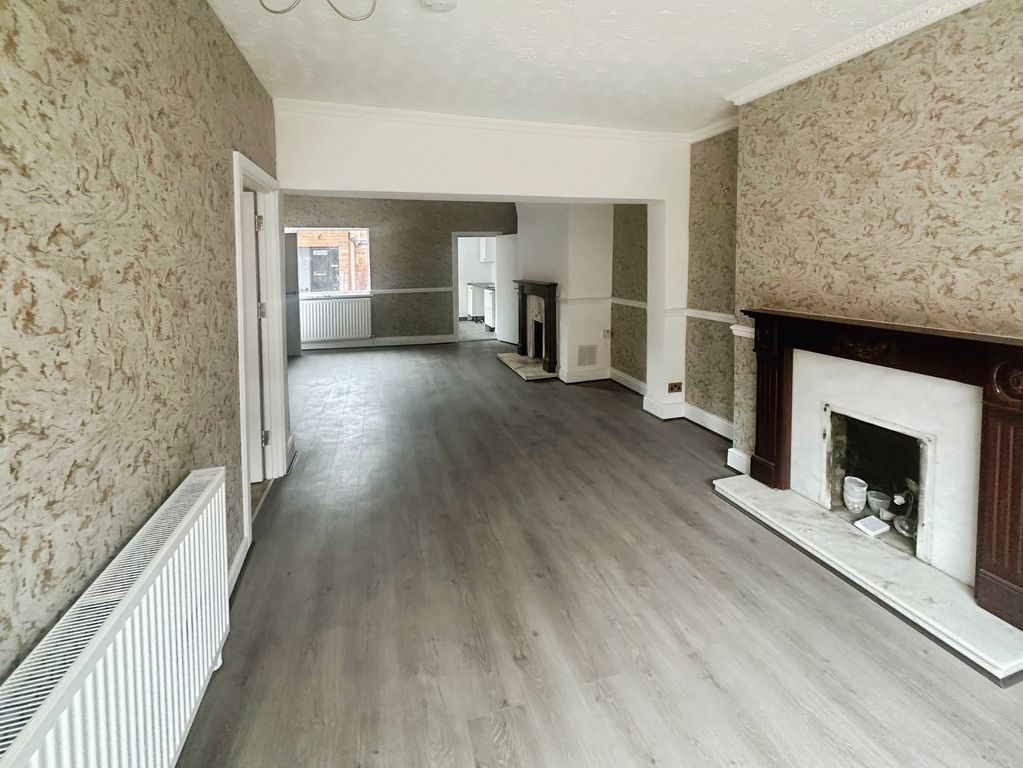 Property photo 2 of 11 Photo 9