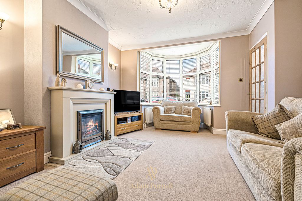 Property photo 2 of 26