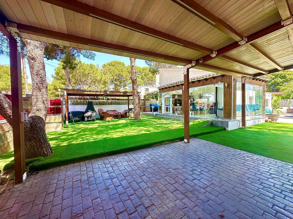 Property photo 3 of 31