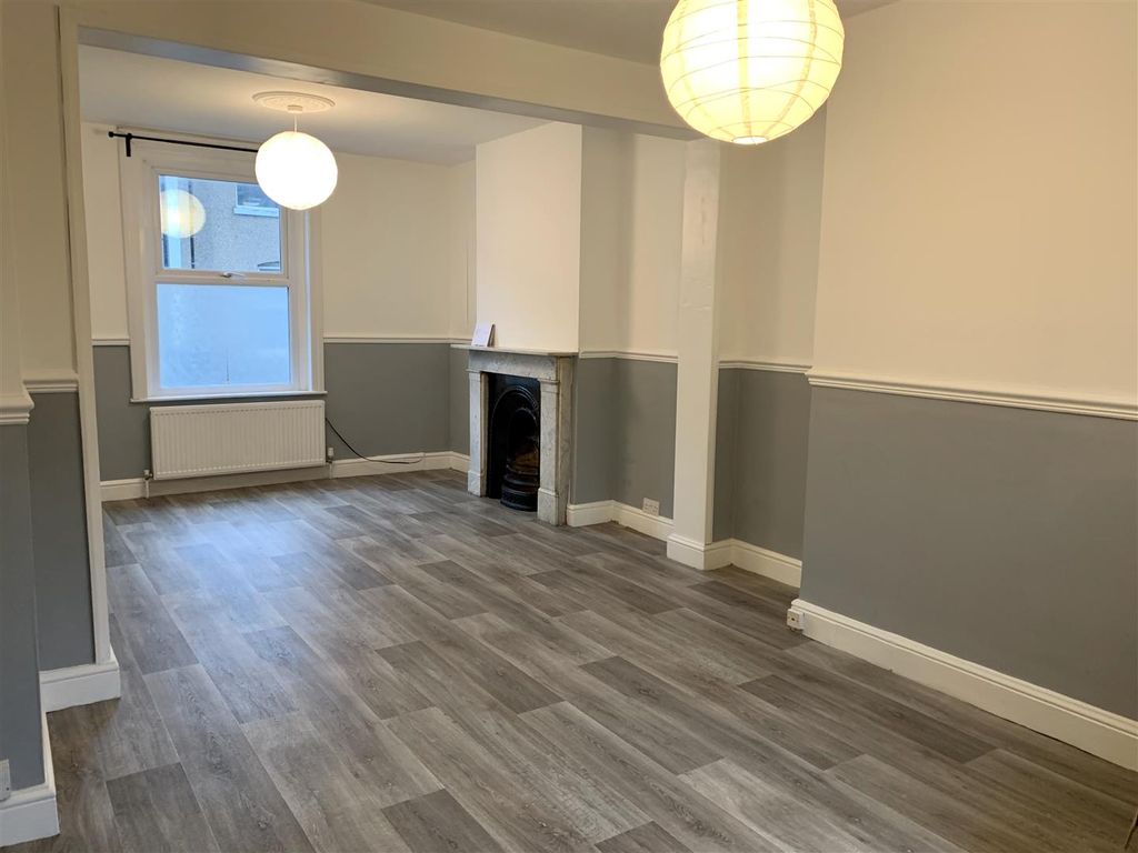 Property photo 2 of 15 Img_5292.Jpg