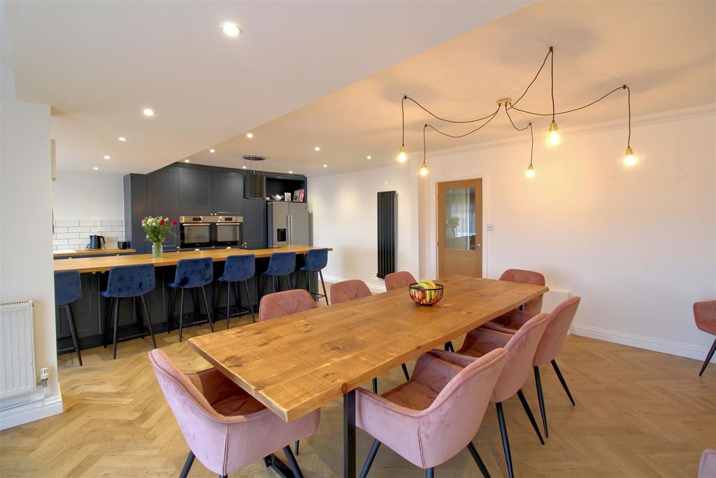 Property photo 3 of 61 Kitchen Diner