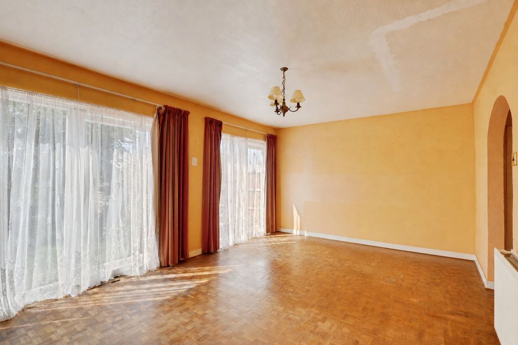 Property photo 3 of 19
