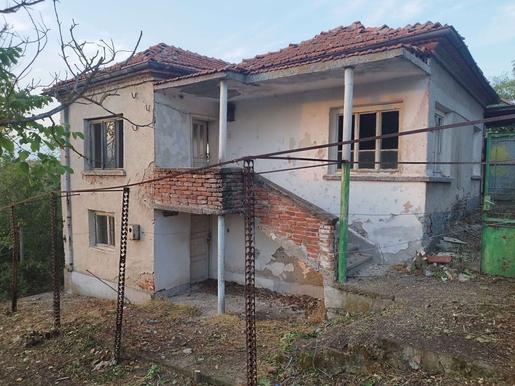 Property photo 1 of 7