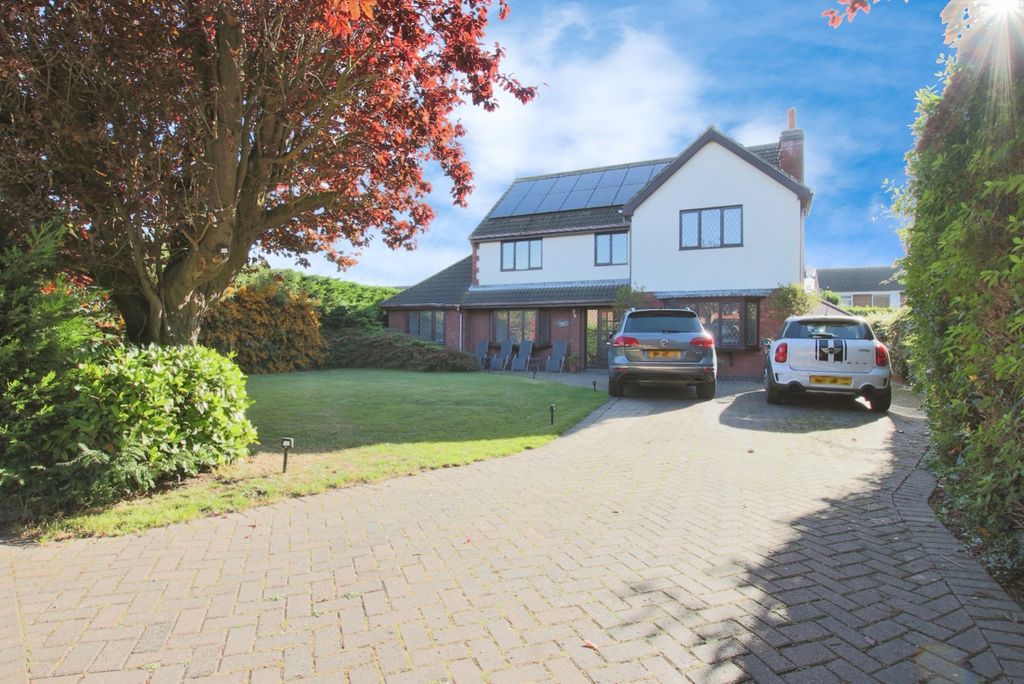 Property photo 1 of 30 4503140