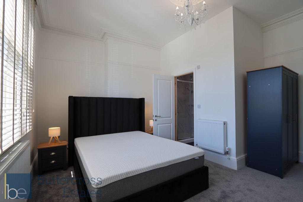 Property photo 1 of 14 Room 1 And Ensuite