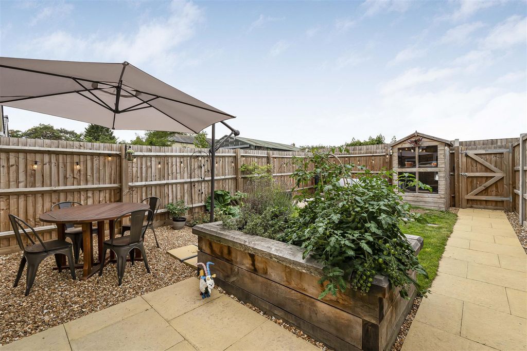 Property photo 2 of 29 25_62925.Jpg