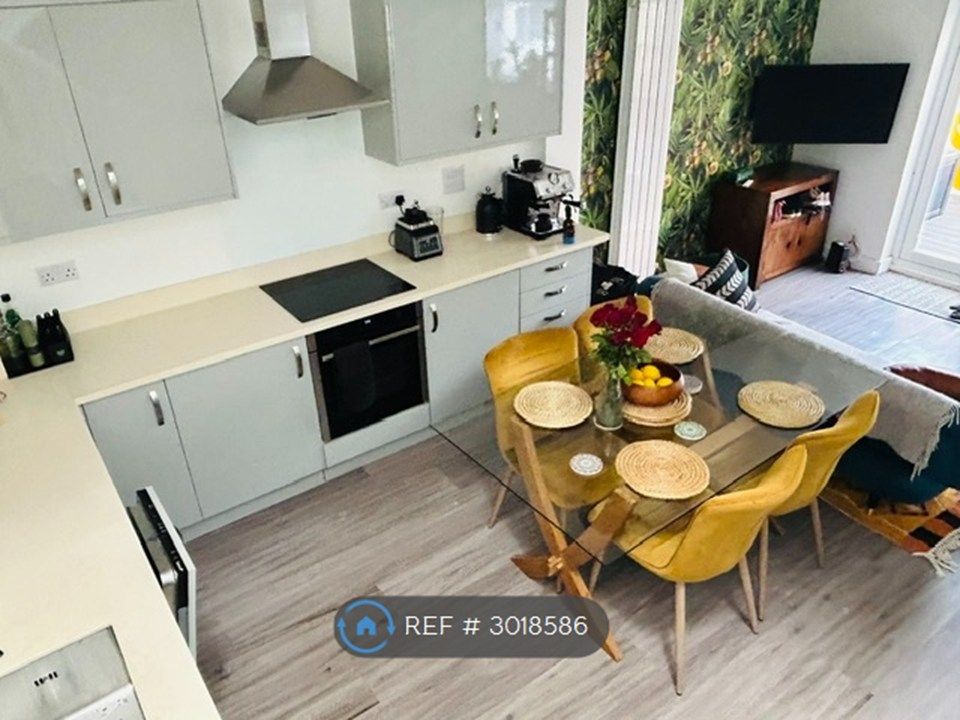 Property photo 1 of 11 Open Living Room