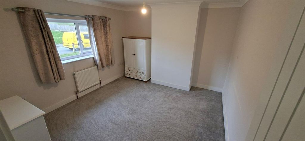 Additional image 13 of 3 bed terraced house to rentJury Lane, Haverfordwest SA61