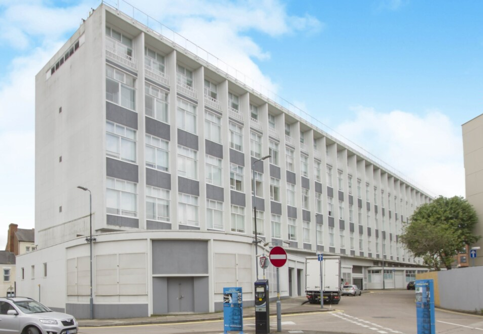 Property photo 1 of 7