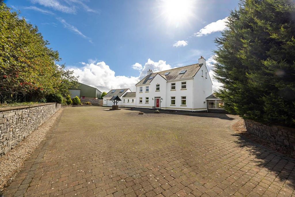 Property photo 2 of 40 Ballavaish, Staarvey Road (2).Jpg
