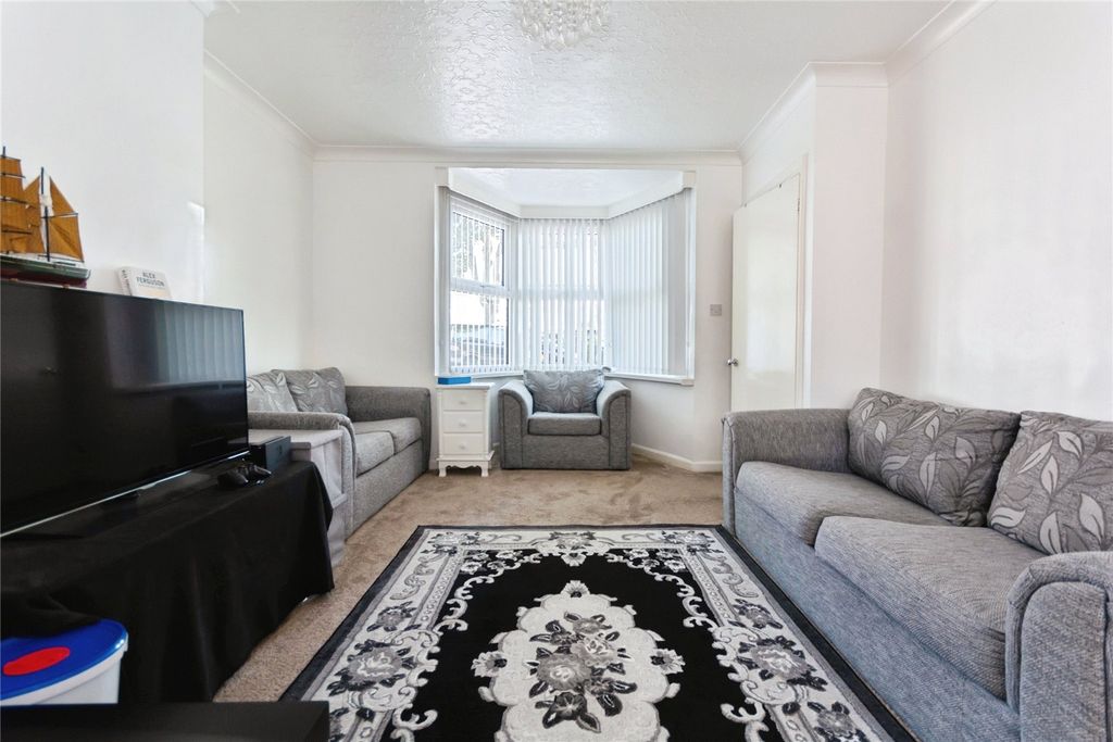 Property photo 2 of 17 Picture No. 02