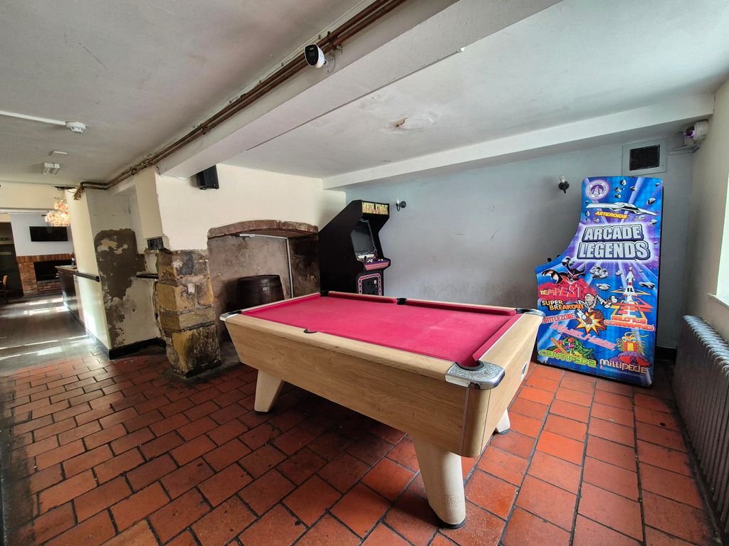 Property photo 2 of 10