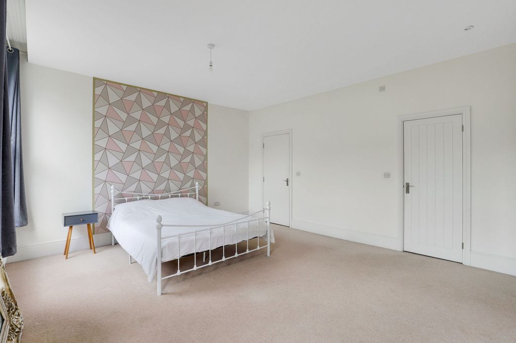 Additional image 15 of 3 bed terraced house for saleMansfield Road, Nottingham NG1