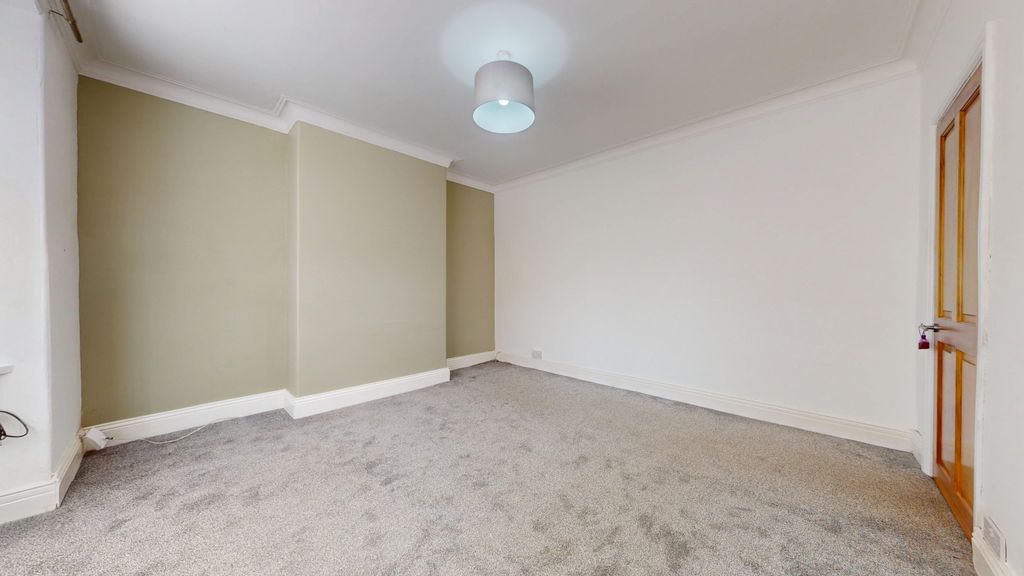 Property photo 3 of 19 4332833