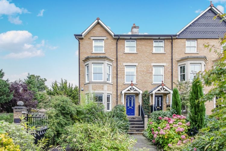 Property photo 1 of 19 307540