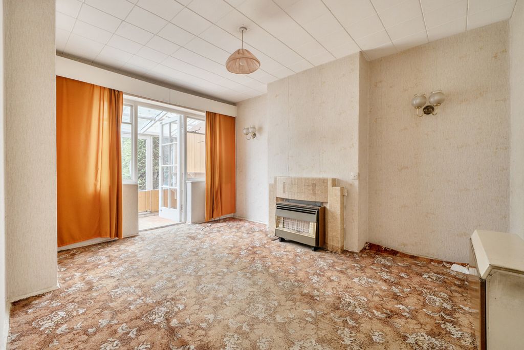 Property photo 3 of 18 1482965-12-6A428E...