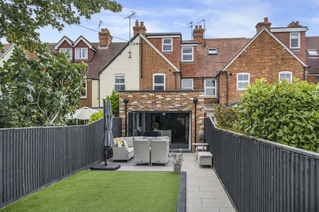 Property photo 2 of 23