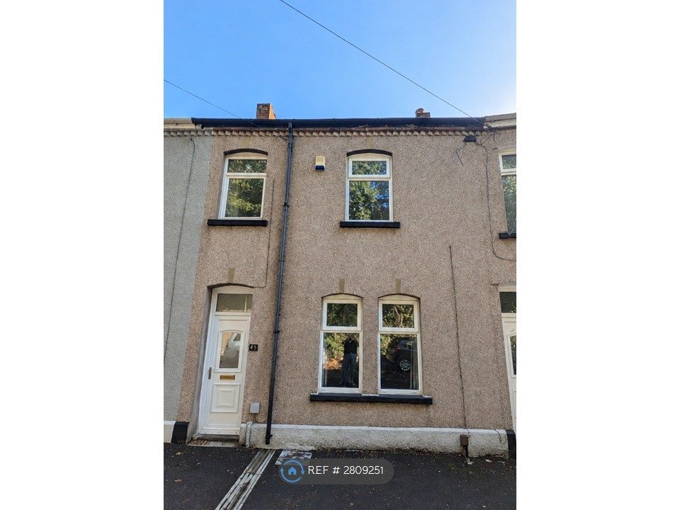 Property photo 1 of 33