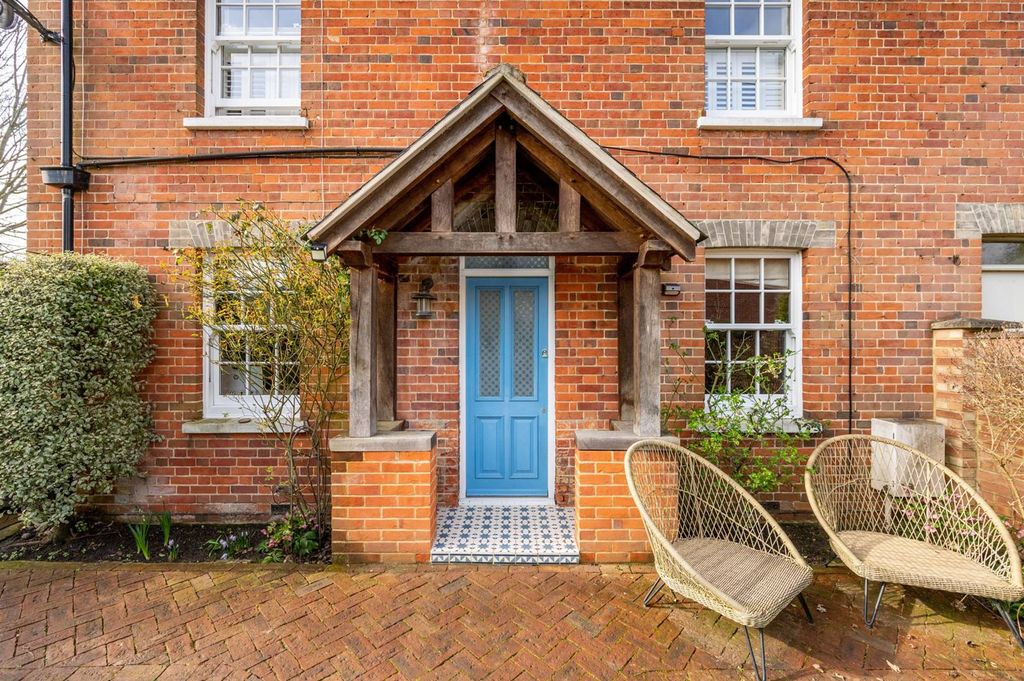 Property photo 2 of 14