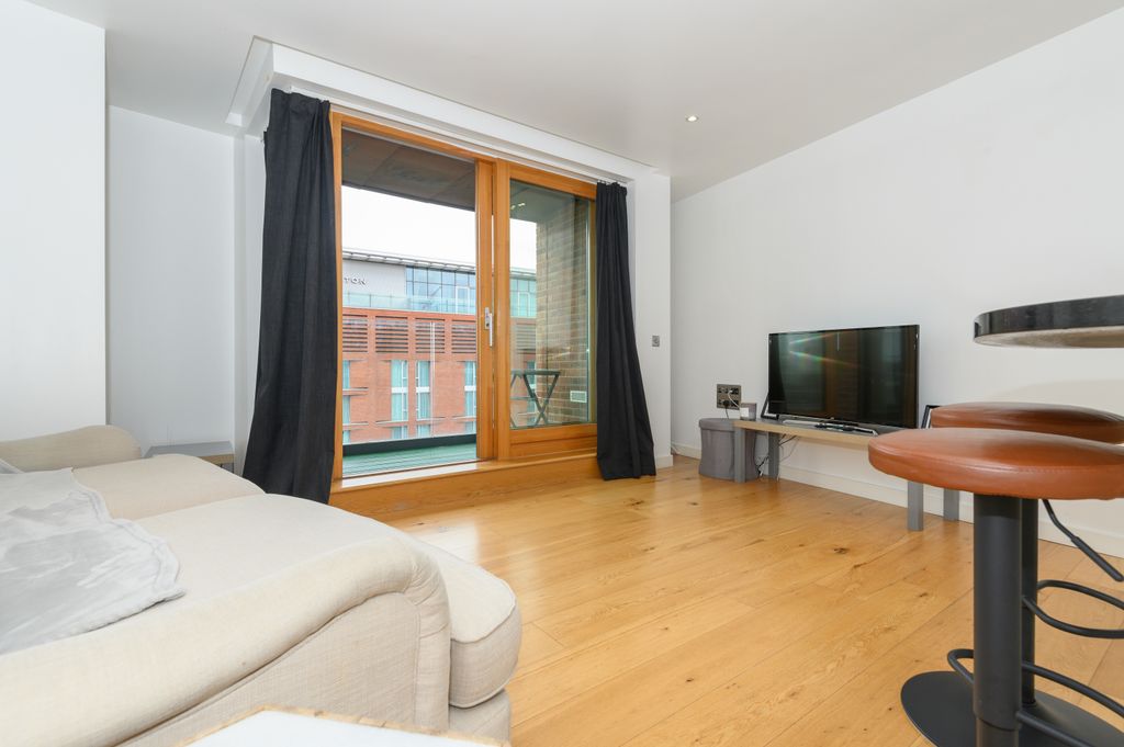 Property photo 1 of 16 _D785204-21