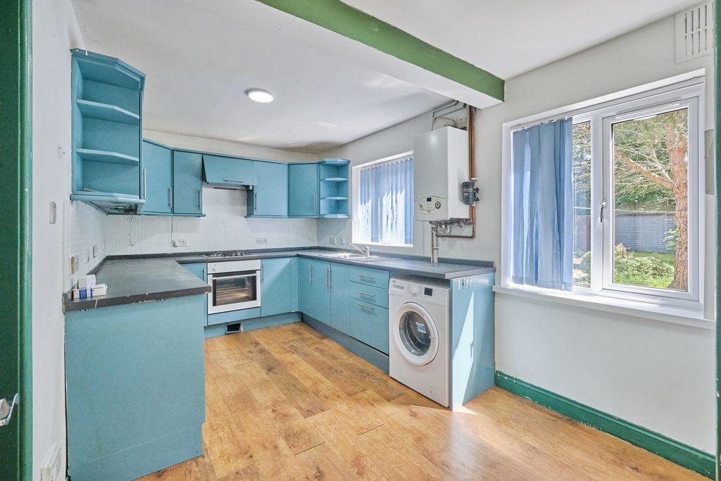 Property photo 2 of 13 Kitchen