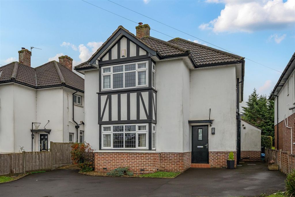 Property photo 1 of 18 1396885-2-69665c97Ede79.Jpg