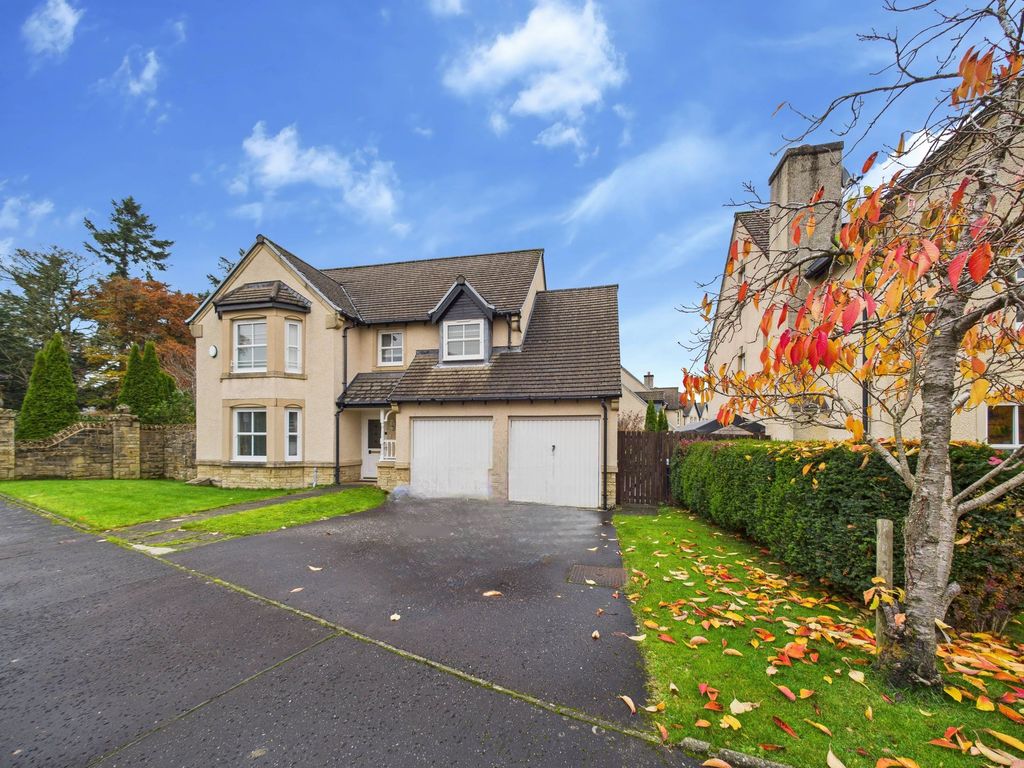 Property photo 1 of 18 Front