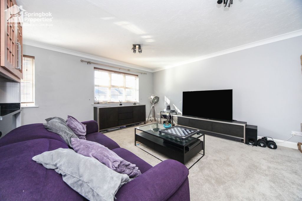 Property photo 2 of 13 Image 1