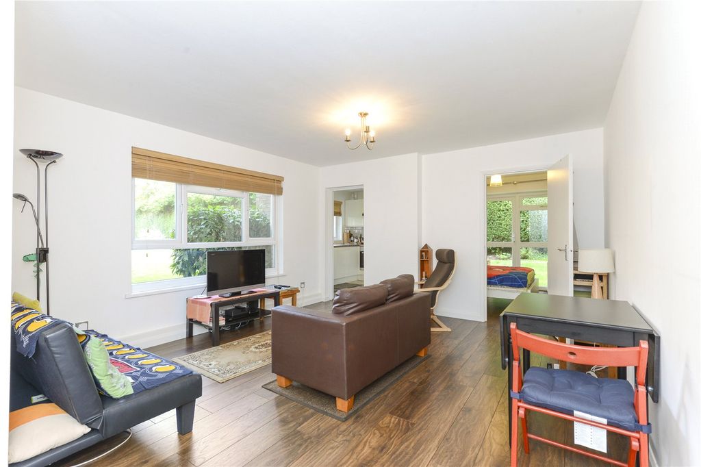 Property photo 2 of 8 Picture No. 09