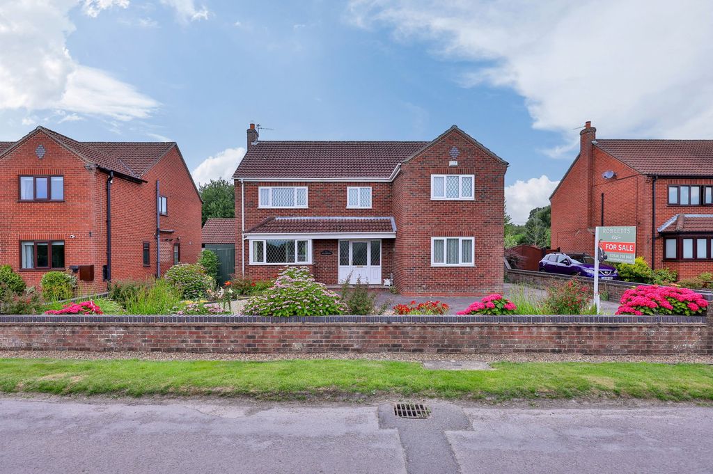Property photo 1 of 35